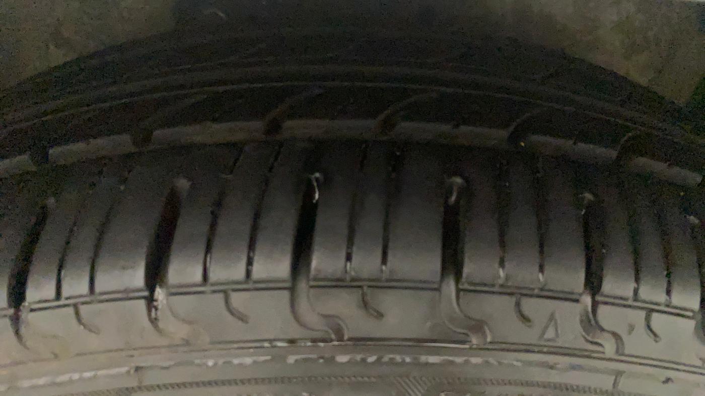 2014 Maruti Celerio VXI AMT, Petrol, Automatic, 76,296 km, Left Rear Tyre Tread