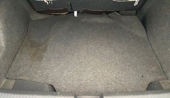 2017 Volkswagen Ameo HIGHLINE DSG 1.5 DIESEL , Diesel, Automatic, 90,208 km, Boot Inside