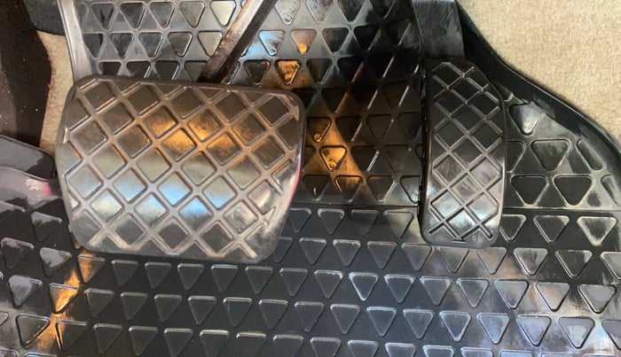 2017 Volkswagen Ameo HIGHLINE DSG 1.5 DIESEL , Diesel, Automatic, 90,208 km, Pedals