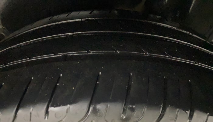 2017 Volkswagen Ameo HIGHLINE DSG 1.5 DIESEL , Diesel, Automatic, 90,208 km, Left Rear Tyre Tread