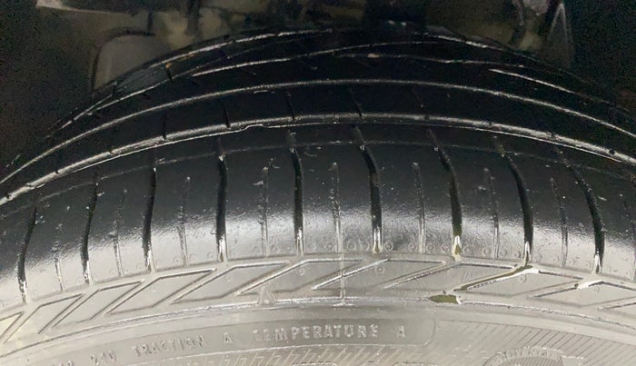 2022 Tata NEXON XZ PLUS PETROL SUNROOF, Petrol, Manual, 61,444 km, Left Front Tyre Tread
