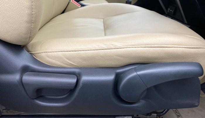 2017 Honda City V MT PETROL, Petrol, Manual, 41,033 km, Driver Side Adjustment Panel