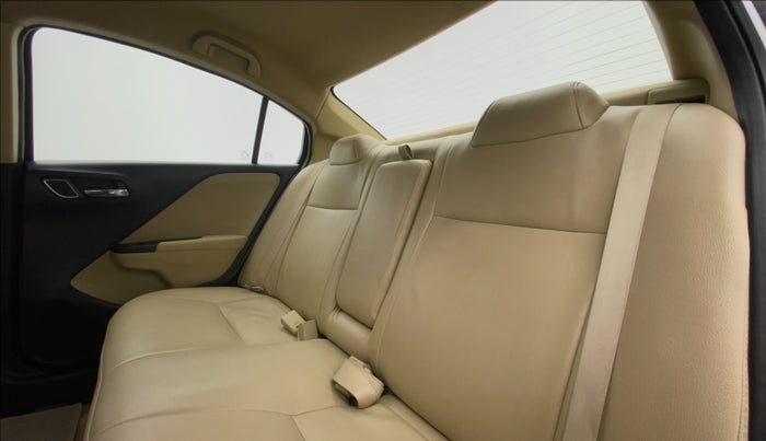 2017 Honda City V MT PETROL, Petrol, Manual, 41,033 km, Right Side Rear Door Cabin