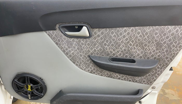 2017 Maruti Alto 800 LXI, Petrol, Manual, 52,642 km, Driver Side Door Panels Control