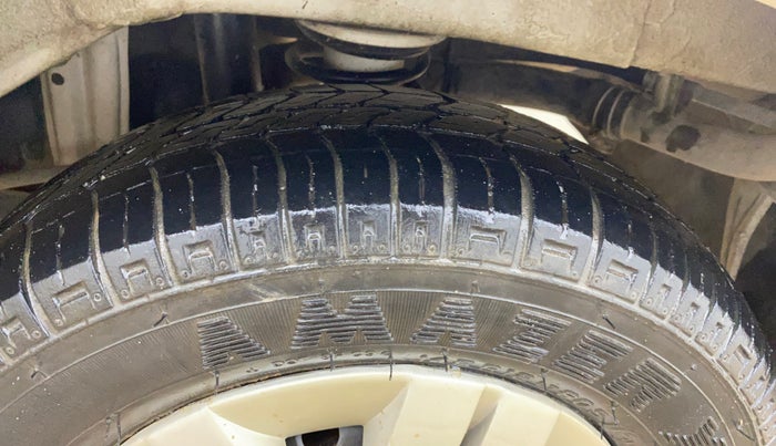 2017 Maruti Alto 800 LXI, Petrol, Manual, 52,642 km, Left Rear Tyre Tread