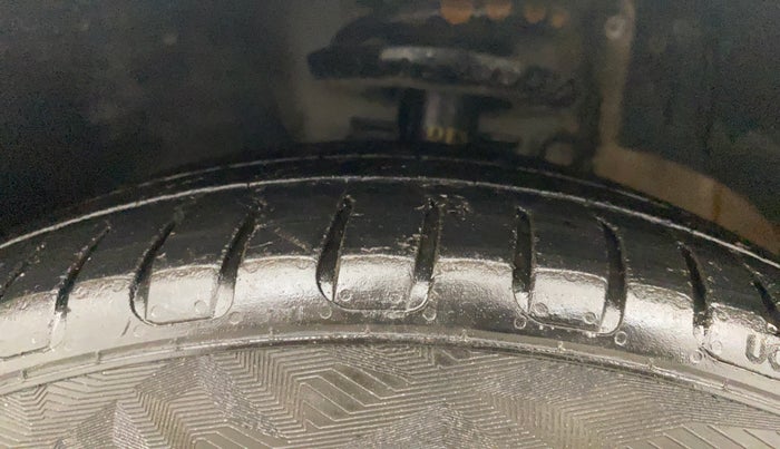 2021 Volkswagen Vento HIGHLINE PLUS 1.0L TSI AT, Petrol, Automatic, 77,947 km, Left Front Tyre Tread