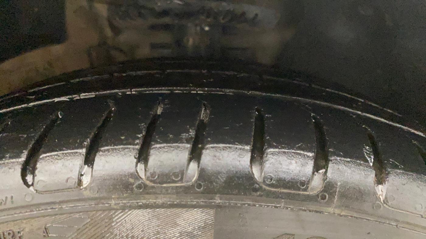 2021 Volkswagen Vento HIGHLINE PLUS 1.0L TSI AT, Petrol, Automatic, 77,947 km, Right Front Tyre Tread