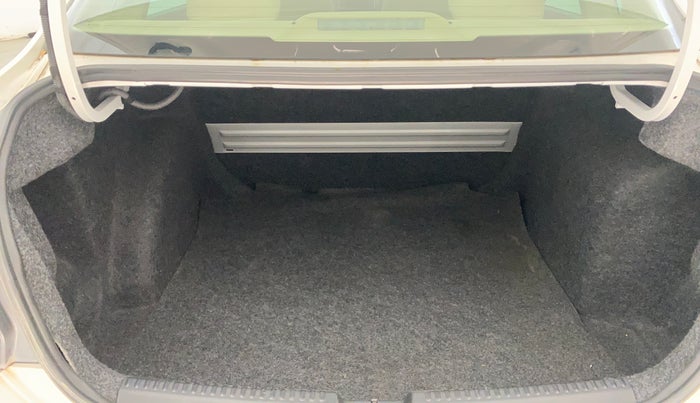 2021 Volkswagen Vento HIGHLINE PLUS 1.0L TSI AT, Petrol, Automatic, 77,947 km, Boot Inside