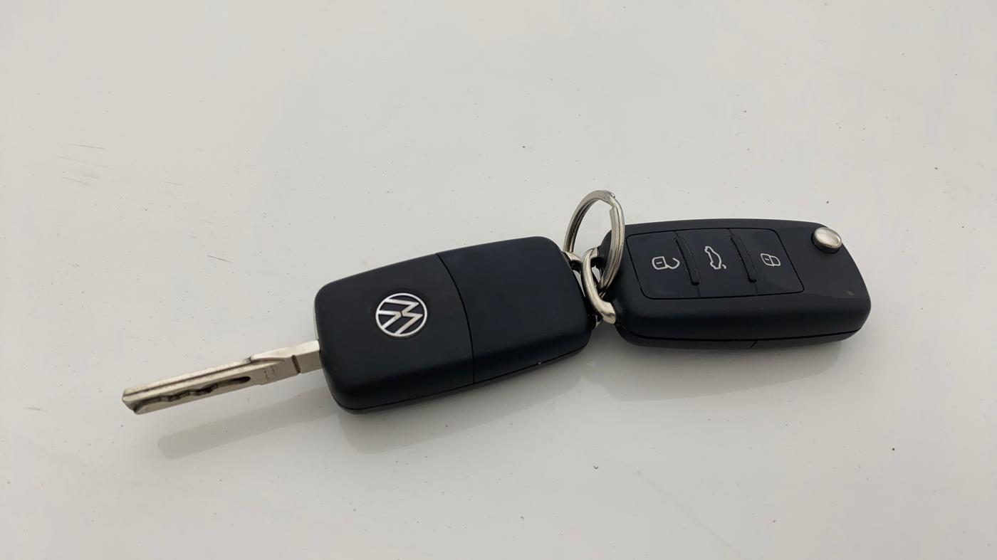 2021 Volkswagen Vento HIGHLINE PLUS 1.0L TSI AT, Petrol, Automatic, 77,947 km, Key Close Up