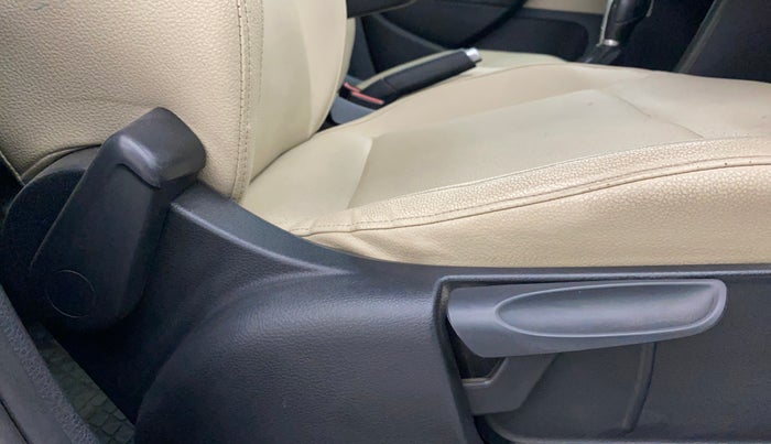 2021 Volkswagen Vento HIGHLINE PLUS 1.0L TSI AT, Petrol, Automatic, 77,947 km, Driver Side Adjustment Panel