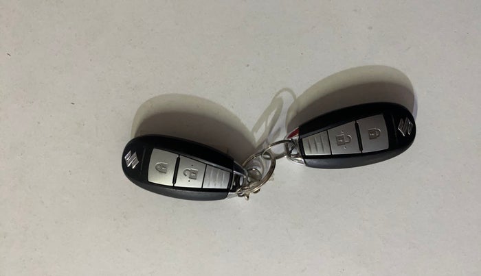 2016 Maruti Baleno ZETA PETROL 1.2, Petrol, Manual, 59,709 km, Key Close Up