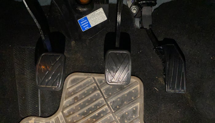 2016 Maruti Baleno ZETA PETROL 1.2, Petrol, Manual, 59,709 km, Pedals