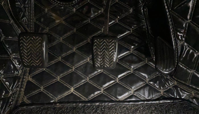 2012 Toyota Etios GD, Diesel, Manual, 97,115 km, Pedals