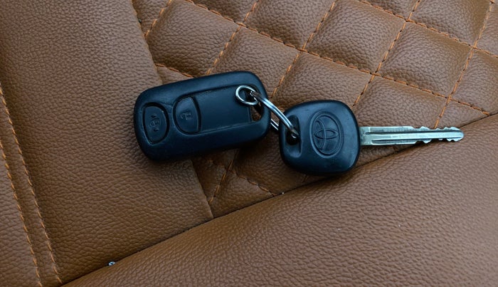 2012 Toyota Etios GD, Diesel, Manual, 97,115 km, Key Close Up