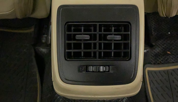 2019 Maruti Dzire VXI AMT, Petrol, Automatic, 49,958 km, Rear AC Vents
