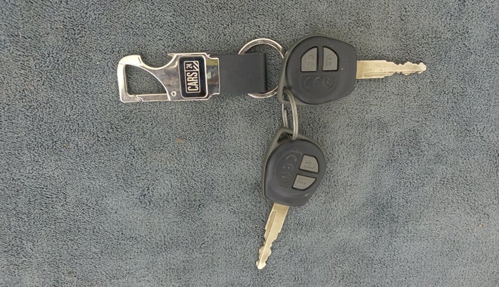 2019 Maruti Dzire VXI AMT, Petrol, Automatic, 49,958 km, Key Close Up