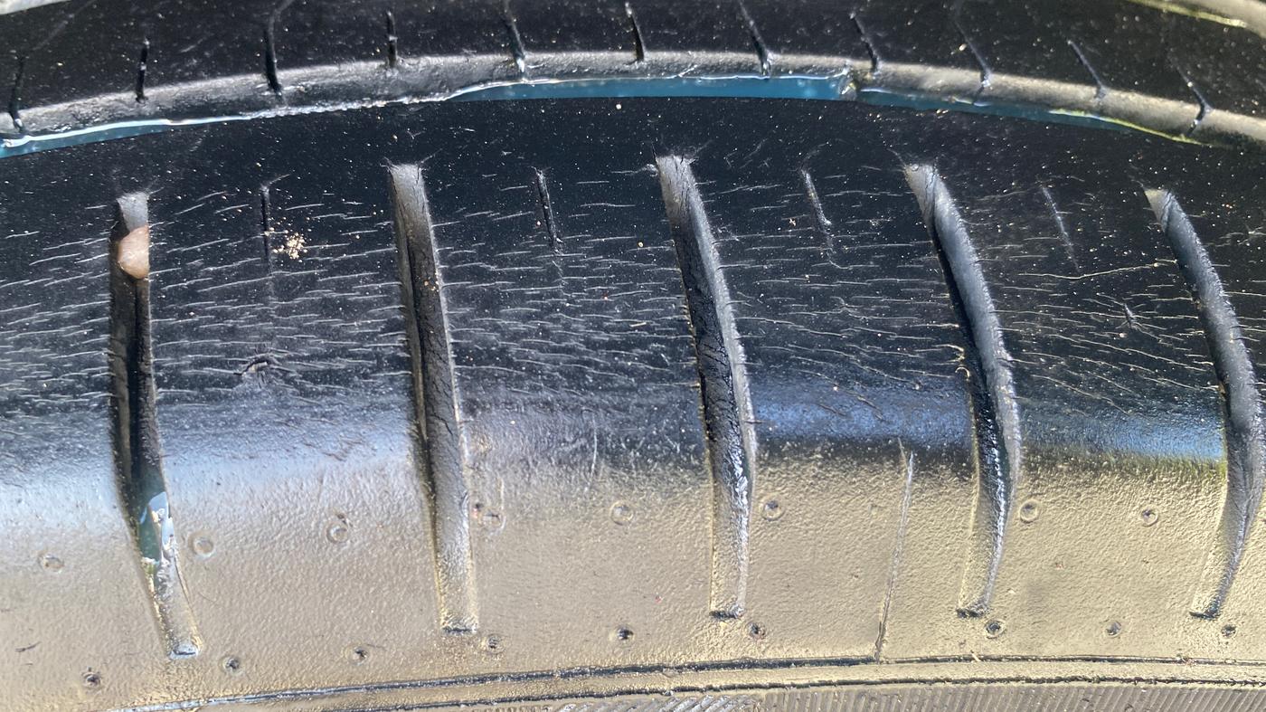 2021 Maruti Baleno ZETA CVT PETROL 1.2, Petrol, Automatic, 42,851 km, Left Rear Tyre Tread