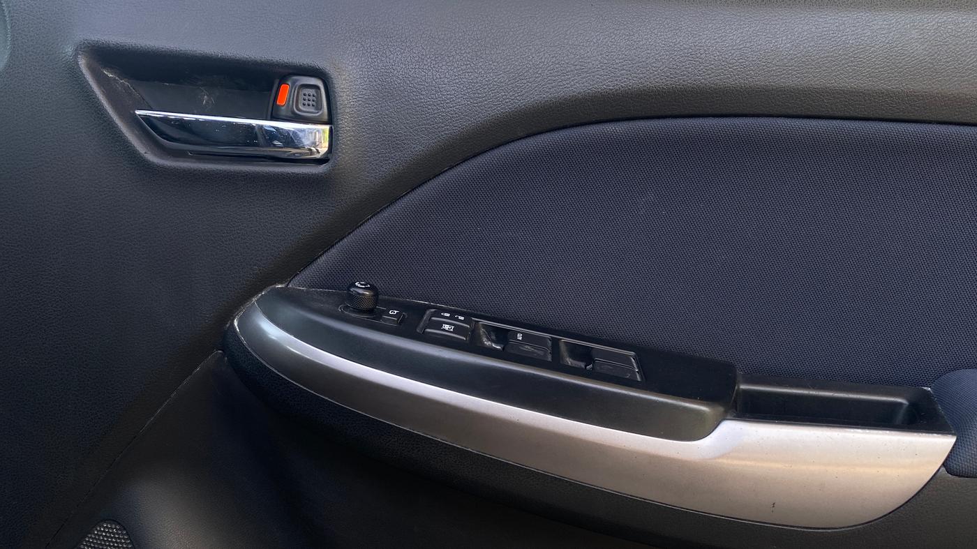 2021 Maruti Baleno ZETA CVT PETROL 1.2, Petrol, Automatic, 42,851 km, Driver Side Door Panels Control