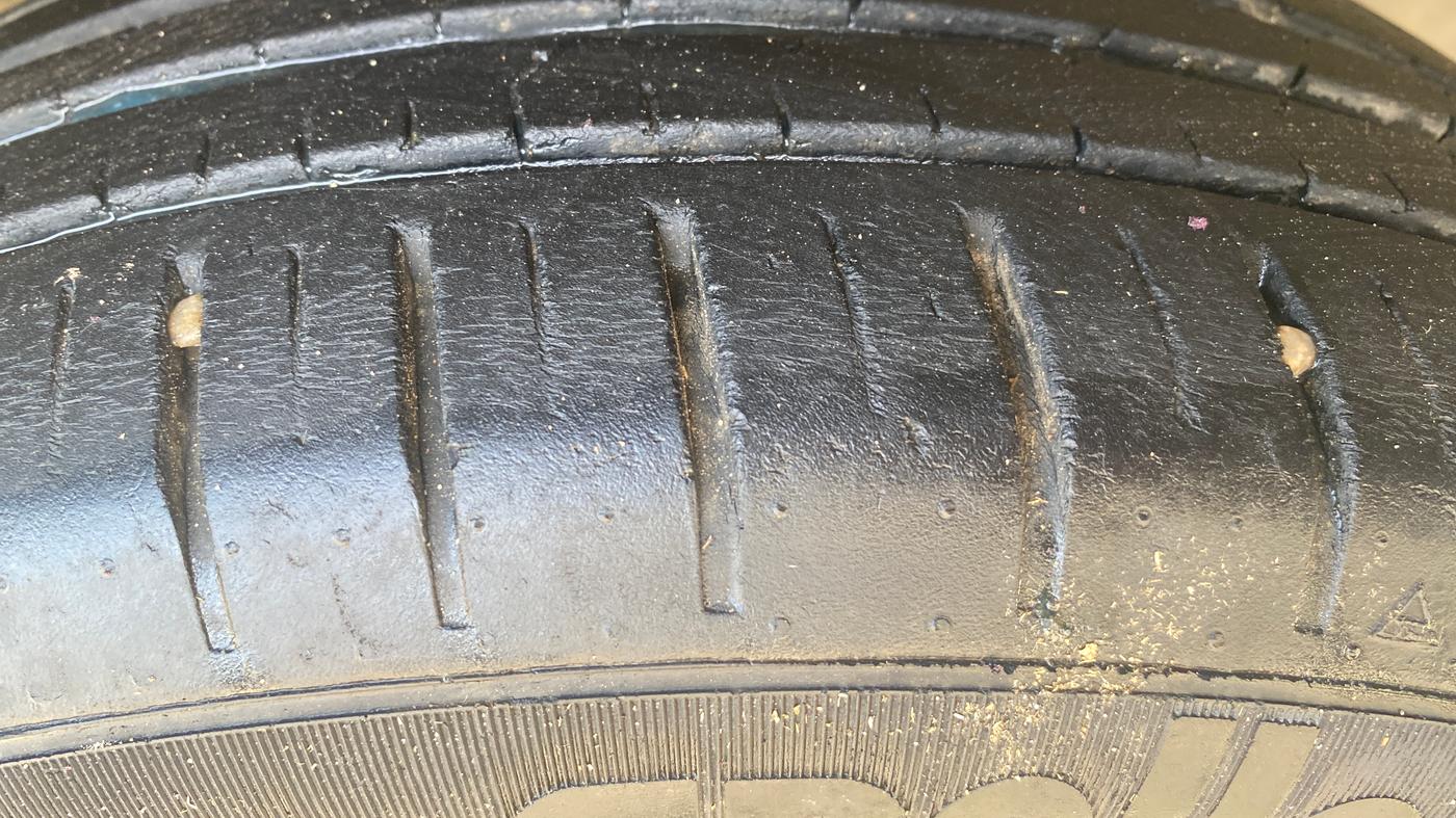 2021 Maruti Baleno ZETA CVT PETROL 1.2, Petrol, Automatic, 42,851 km, Right Front Tyre Tread