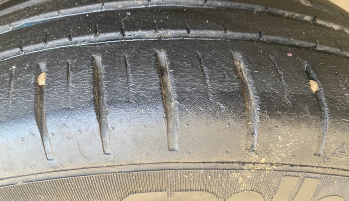 2021 Maruti Baleno ZETA CVT PETROL 1.2, Petrol, Automatic, 42,851 km, Right Front Tyre Tread