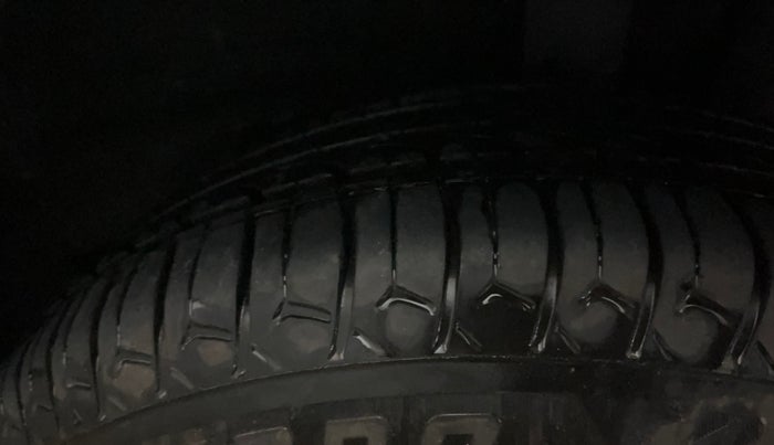 2017 Hyundai Grand i10 SPORTZ 1.2 KAPPA VTVT, Petrol, Manual, 28,138 km, Left Rear Tyre Tread