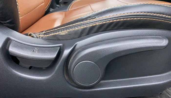 2018 Hyundai i20 Active 1.4 S, Diesel, Manual, 1,22,428 km, Driver Side Adjustment Panel