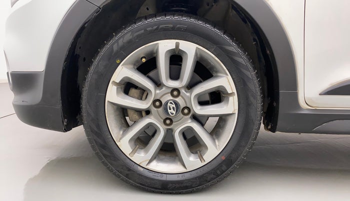 2018 Hyundai i20 Active 1.4 S, Diesel, Manual, 1,22,428 km, Left Front Wheel