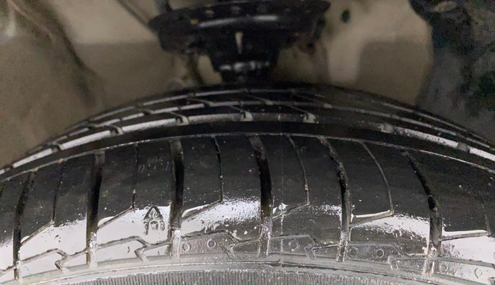 2018 Hyundai i20 Active 1.4 S, Diesel, Manual, 1,22,428 km, Right Front Tyre Tread