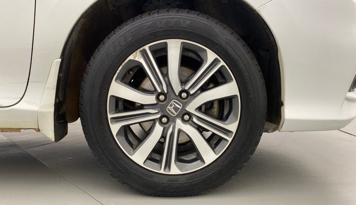 2017 Honda City V MT PETROL, Petrol, Manual, 13,242 km, Right Front Wheel