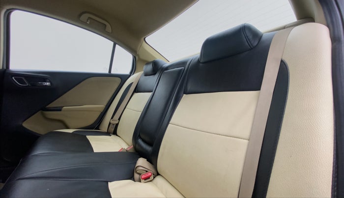 2017 Honda City V MT PETROL, Petrol, Manual, 13,242 km, Right Side Rear Door Cabin