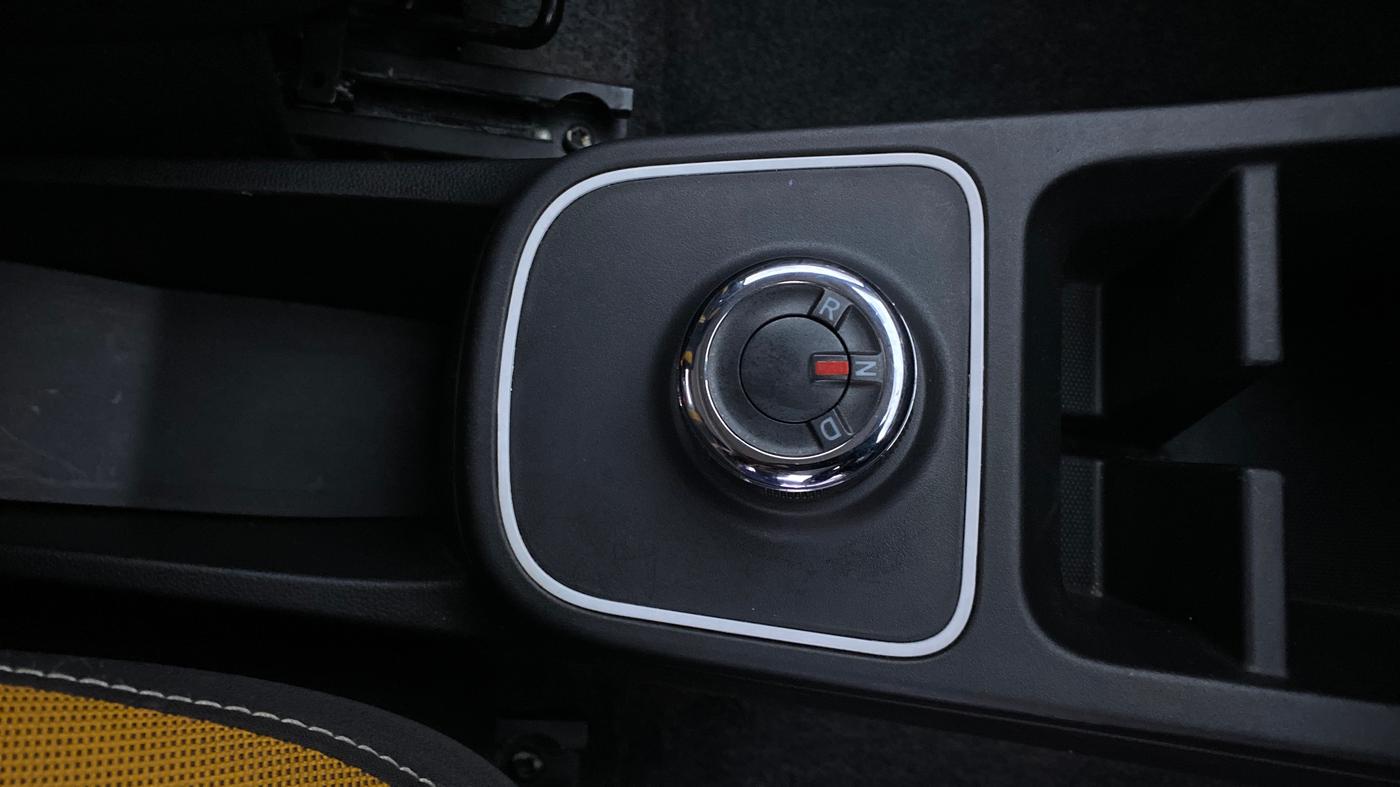 2022 Renault Kwid CLIMBER 1.0 AMT, Petrol, Automatic, 16,142 km, Gear Lever
