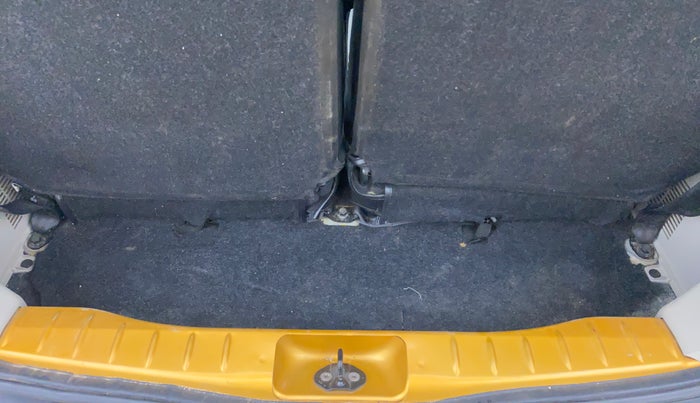 2021 Renault TRIBER RXZ AMT, Petrol, Automatic, 52,213 km, Boot Inside