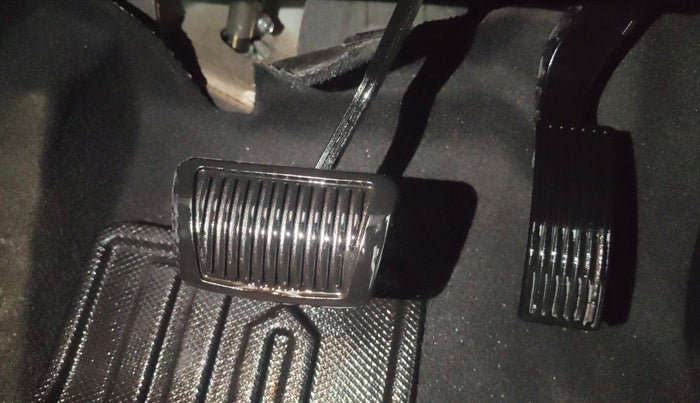 2022 KIA SONET HTX ANNIVERSARY EDITION 1.0 DCT, Petrol, Automatic, 16,781 km, Pedals