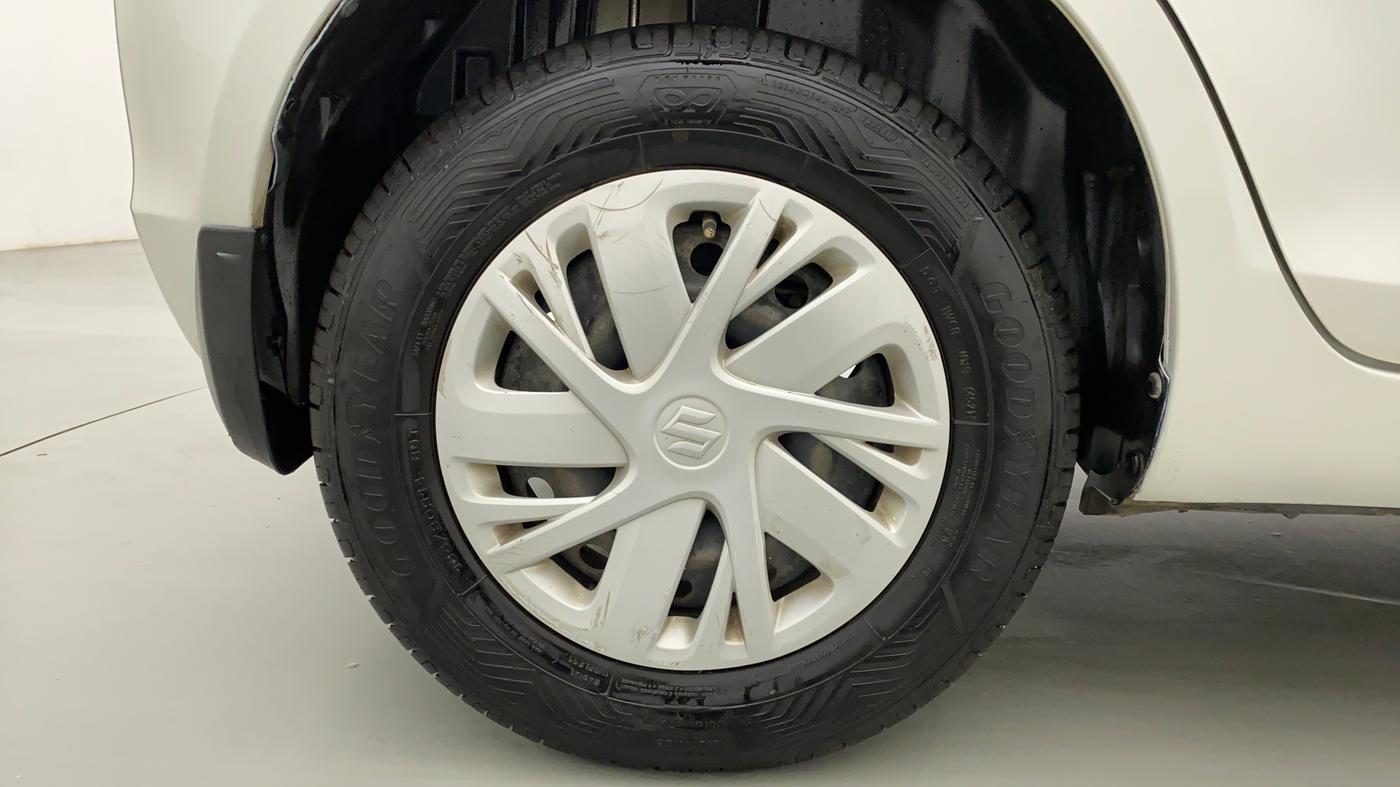 2014 Maruti Swift VXI, Petrol, Manual, 51,903 km, Right Rear Wheel