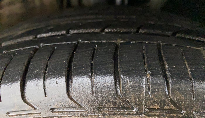 2019 Volkswagen Vento HIGHLINE DIESEL 1.5, Diesel, Manual, 70,355 km, Right Front Tyre Tread