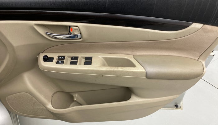 2017 Maruti Ciaz VXI PLUS, Petrol, Manual, 27,678 km, Driver Side Door Panels Control