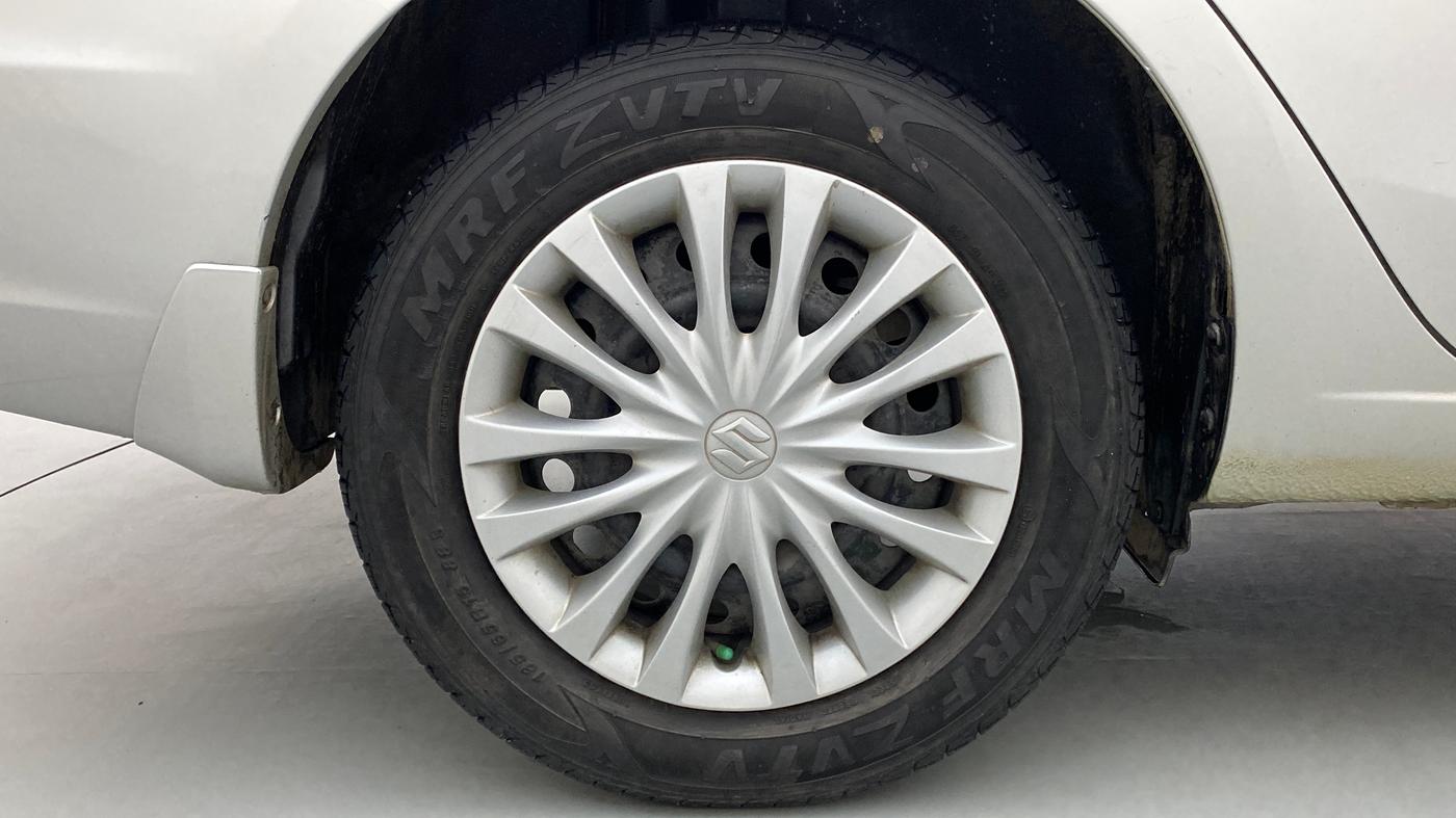 2017 Maruti Ciaz VXI PLUS, Petrol, Manual, 27,678 km, Right Rear Wheel