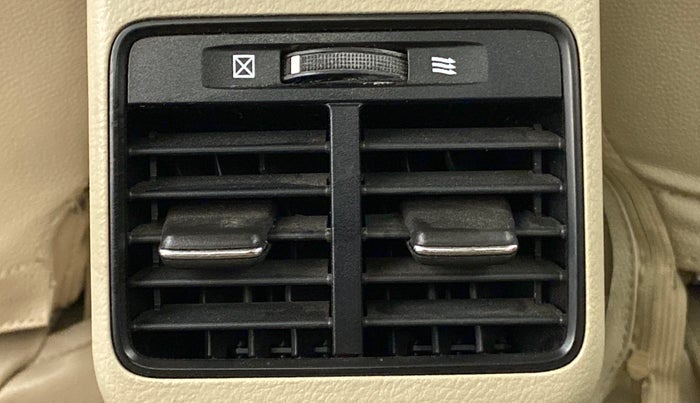 2017 Maruti Ciaz VXI PLUS, Petrol, Manual, 27,678 km, Rear AC Vents