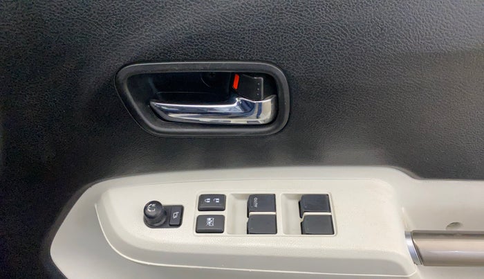 2019 Maruti IGNIS ZETA 1.2, Petrol, Manual, 37,430 km, Driver Side Door Panels Control