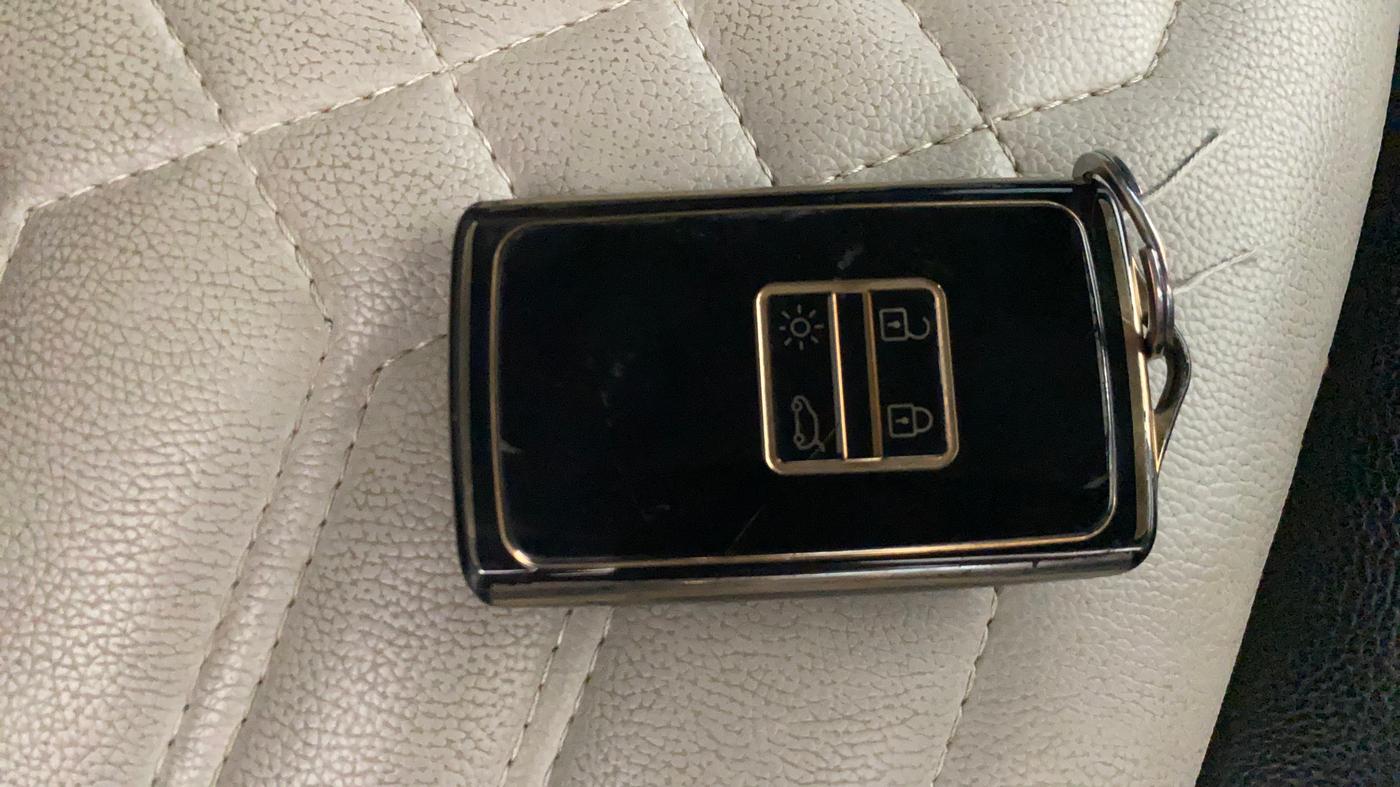 2022 Renault Kiger RXT (O) MT, Petrol, Manual, 27,994 km, Key Close Up