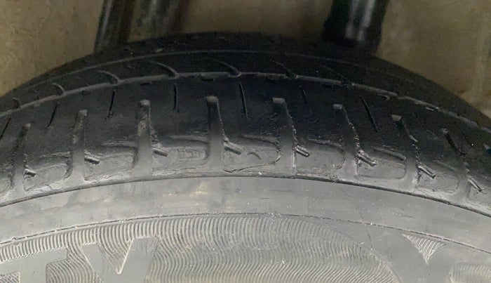 2010 Honda City 1.5L I-VTEC V AT, Petrol, Automatic, 80,053 km, Left Rear Tyre Tread