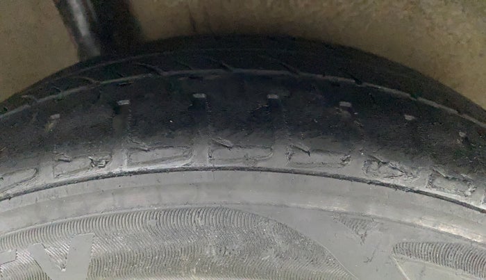 2010 Honda City 1.5L I-VTEC V AT, Petrol, Automatic, 80,053 km, Right Rear Tyre Tread