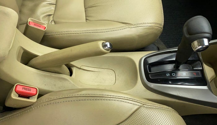 2010 Honda City 1.5L I-VTEC V AT, Petrol, Automatic, 80,053 km, Gear Lever