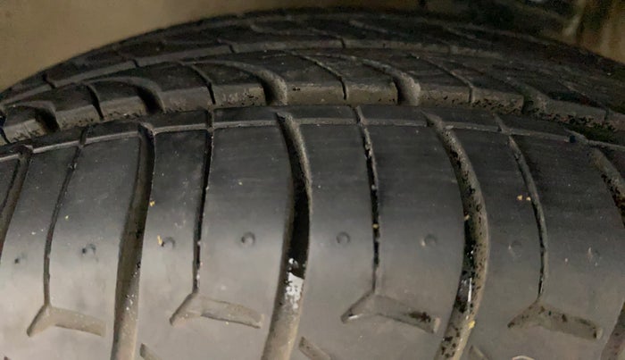 2012 Maruti Alto K10 VXI, Petrol, Manual, 91,594 km, Left Front Tyre Tread
