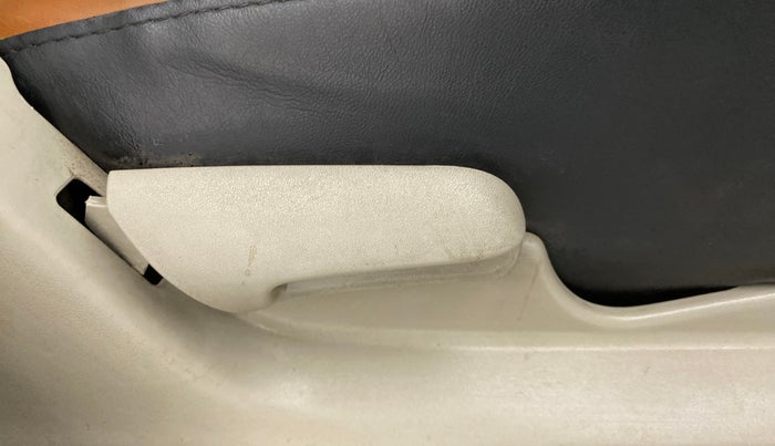 2020 Maruti Celerio VXI CNG OPT, CNG, Manual, 75,109 km, Driver Side Adjustment Panel