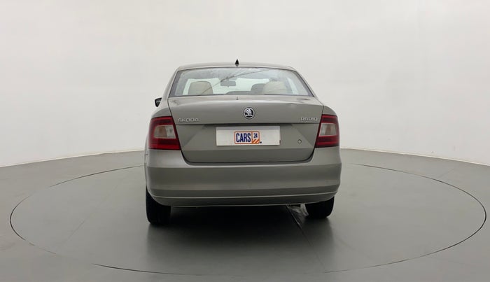 2014 Skoda Rapid 1.6 MPI AMBITION PLUS AT, Petrol, Automatic, 64,784 km, Back/Rear
