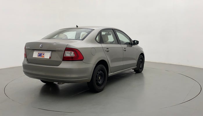 2014 Skoda Rapid 1.6 MPI AMBITION PLUS AT, Petrol, Automatic, 64,784 km, Right Back Diagonal