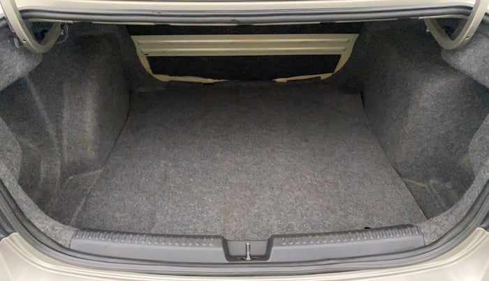 2014 Skoda Rapid 1.6 MPI AMBITION PLUS AT, Petrol, Automatic, 64,784 km, Boot Inside