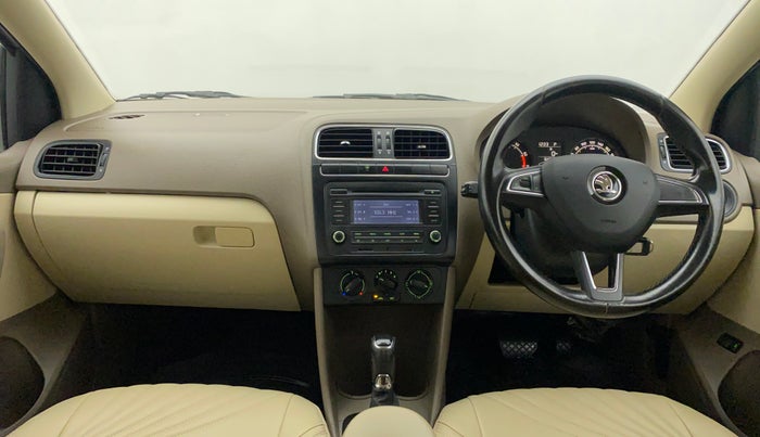 2014 Skoda Rapid 1.6 MPI AMBITION PLUS AT, Petrol, Automatic, 64,784 km, Dashboard