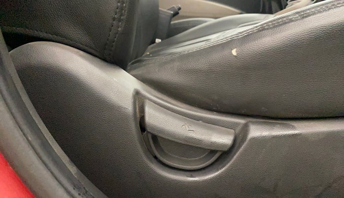 2018 Hyundai Grand i10 MAGNA 1.2 KAPPA VTVT, Petrol, Manual, 66,969 km, Driver Side Adjustment Panel